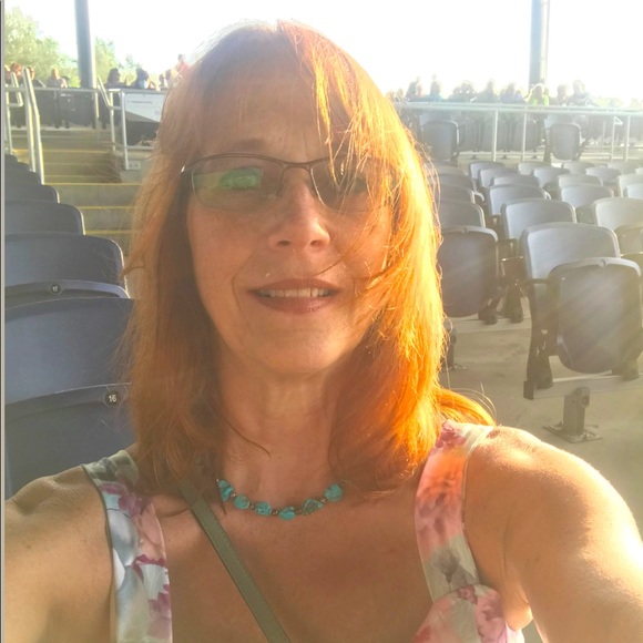 Meet your Posher, Colleen anderson - Picture 1 of 16